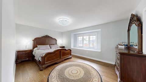 Photo 23 at 72 Headwater Crescent, Oak Ridges, Richmond Hill Photo 23 at 72 Headwater Crescent, Oak Ridges, Richmond Hill