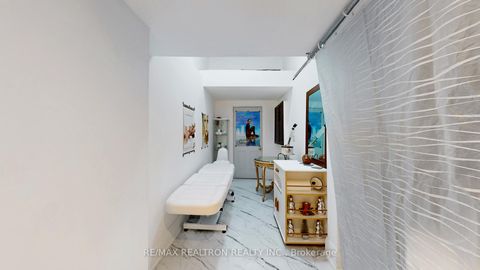 Photo 36 at 72 Headwater Crescent, Oak Ridges, Richmond Hill Photo 36 at 72 Headwater Crescent, Oak Ridges, Richmond Hill