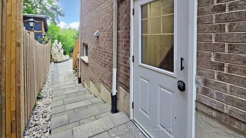 Photo 38 at 72 Headwater Crescent, Oak Ridges, Richmond Hill Photo 38 at 72 Headwater Crescent, Oak Ridges, Richmond Hill