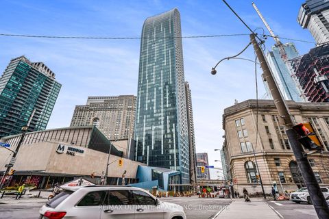 Photo 4 at 506 - 8 The Esplanade Street, Waterfront Communities C8, Toronto