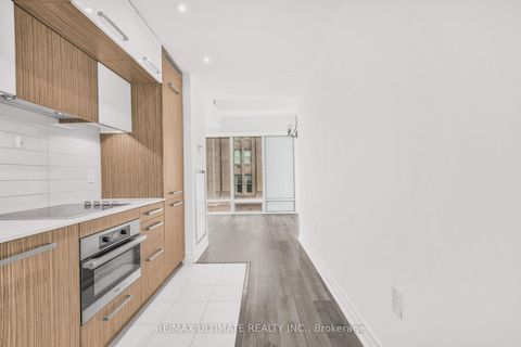 Photo 10 at 506 - 8 The Esplanade Street, Waterfront Communities C8, Toronto