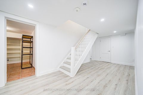 Photo 37 at 3 Silverwood Avenue, Forest Hill South, Toronto