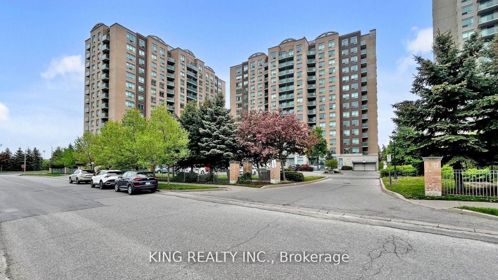 901 - 23 Oneida Crescent, Langstaff, Richmond Hill 