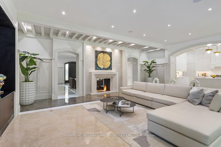 Photo 9 at 40 Golf Avenue, East Woodbridge, Vaughan