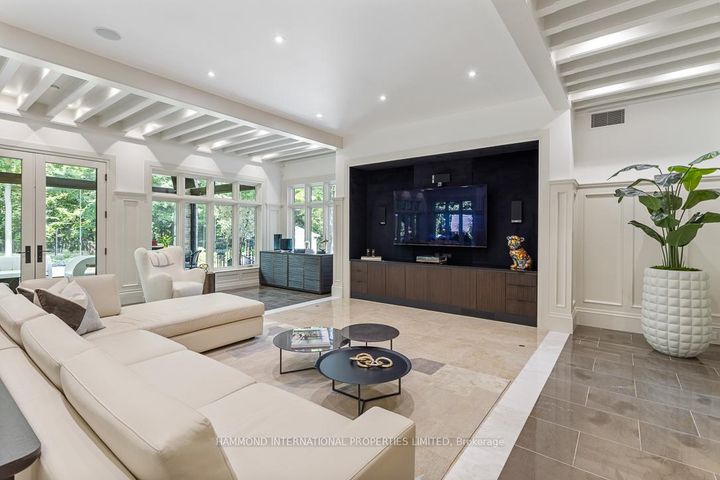 Photo 11 at 40 Golf Avenue, East Woodbridge, Vaughan