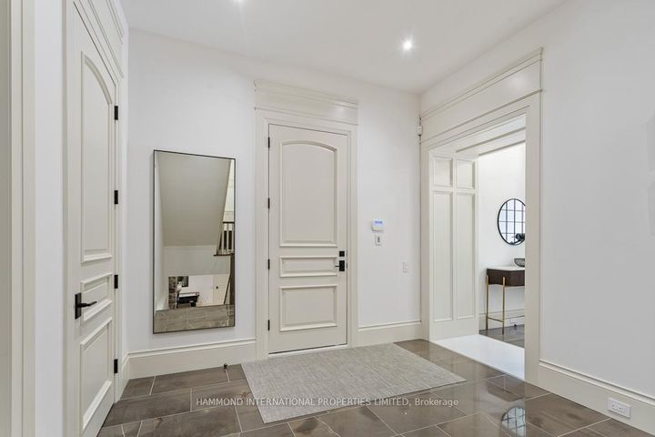 Photo 32 at 40 Golf Avenue, East Woodbridge, Vaughan