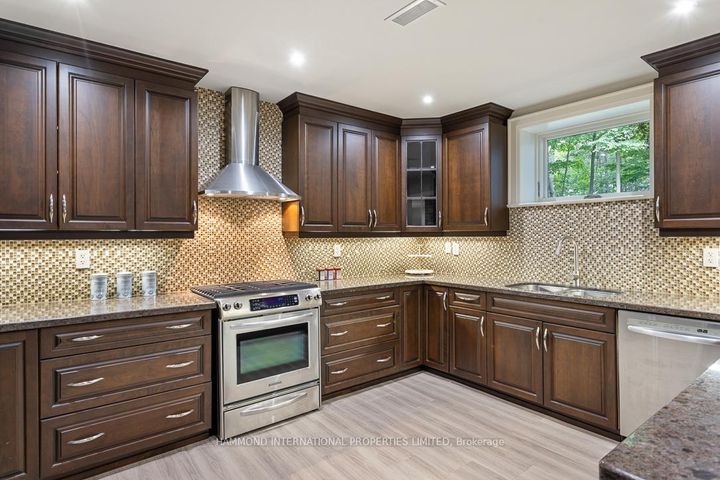 Photo 38 at 40 Golf Avenue, East Woodbridge, Vaughan