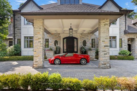 Photo 1 at 40 Golf Avenue, East Woodbridge, Vaughan