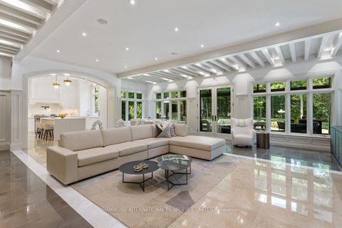 Photo 8 at 40 Golf Avenue, East Woodbridge, Vaughan