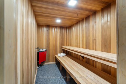 Photo 42 at 40 Golf Avenue, East Woodbridge, Vaughan