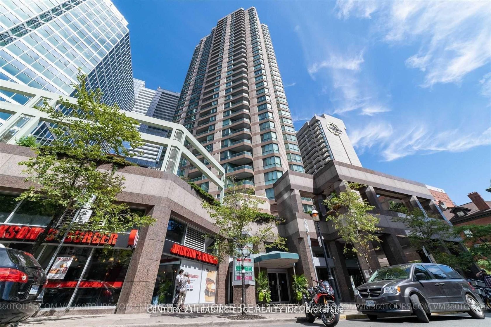 3305 - 38 Elm Street, Bay Street Corridor, Toronto by Loree Meneguzzi Real Estate 3305 - 38 Elm Street, Bay Street Corridor, Toronto