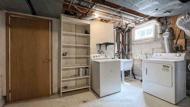Photo 40 at 39 Silverview Drive, Newtonbrook East, Toronto