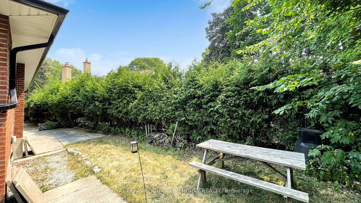 Photo 45 at 39 Silverview Drive, Newtonbrook East, Toronto