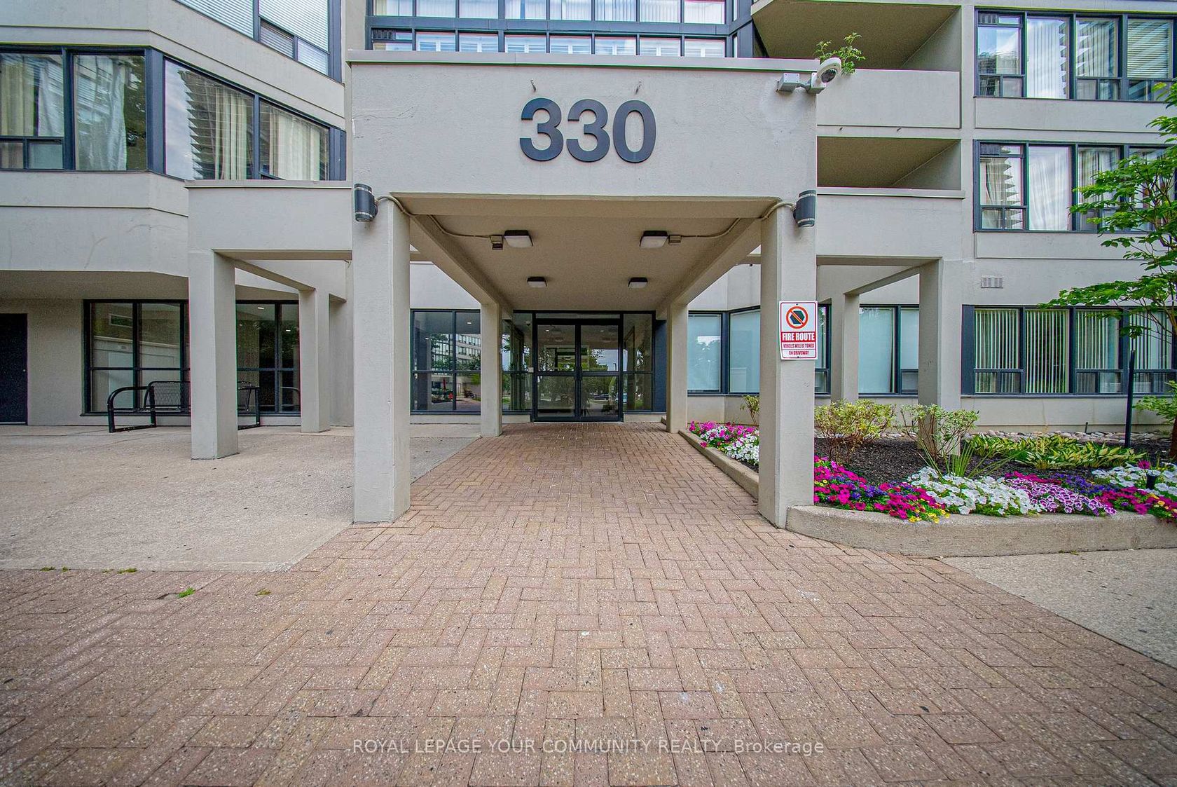 1404 - 330 Rathburn Road W, Creditview, Mississauga 
