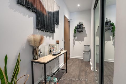 Photo 11 at 3209 - 1926 Lakeshore Boulevard W, Swansea, Toronto