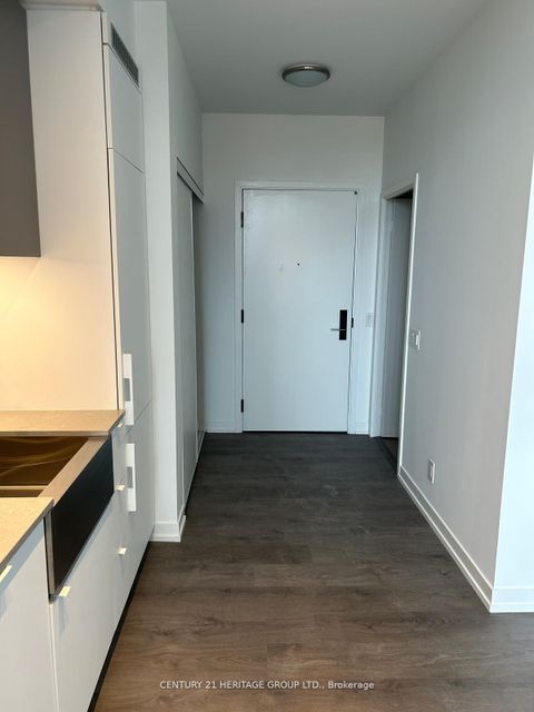 Photo 2 at 402 - 270 Dufferin Street, South Parkdale, Toronto