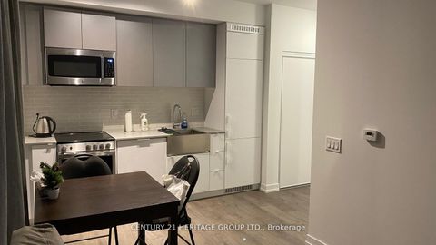 Photo 3 at 402 - 270 Dufferin Street, South Parkdale, Toronto