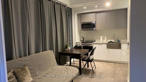Photo 4 at 402 - 270 Dufferin Street, South Parkdale, Toronto