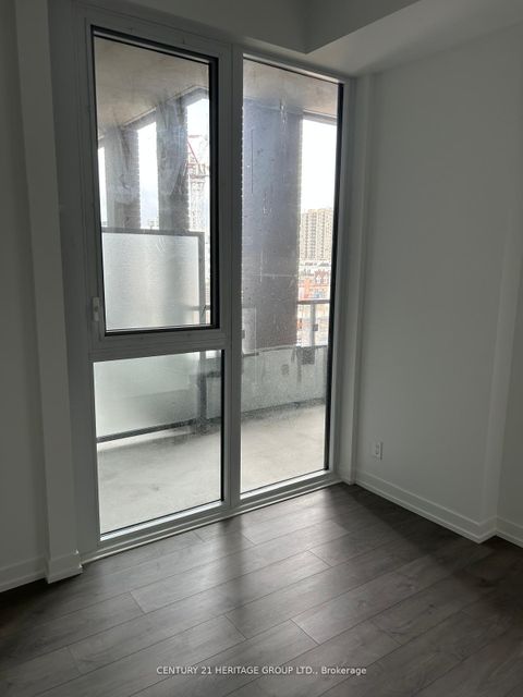 Photo 10 at 402 - 270 Dufferin Street, South Parkdale, Toronto