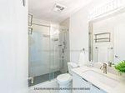Photo 11 at 808 - 2910 HIGHWAY 7 Road W, Concord, Vaughan