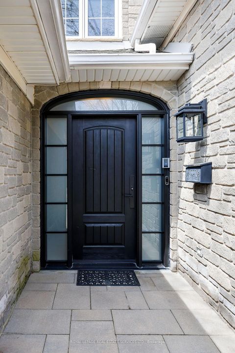 Photo 5 at 1061 Summit Ridge Drive, WT West Oak Trails, Oakville