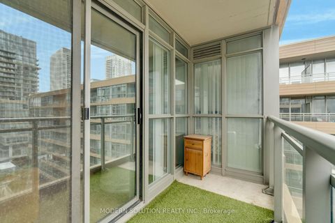 Photo 23 at 925 - 10 Capreol Court, Waterfront Communities C1, Toronto