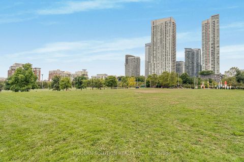 Photo 26 at 925 - 10 Capreol Court, Waterfront Communities C1, Toronto