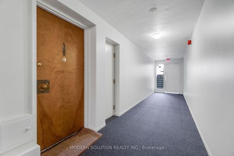 Photo 3 at 1 - 8 Kinsdale Boulevard, Queensway, Toronto