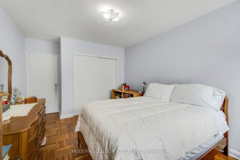 Photo 16 at 1 - 8 Kinsdale Boulevard, Queensway, Toronto
