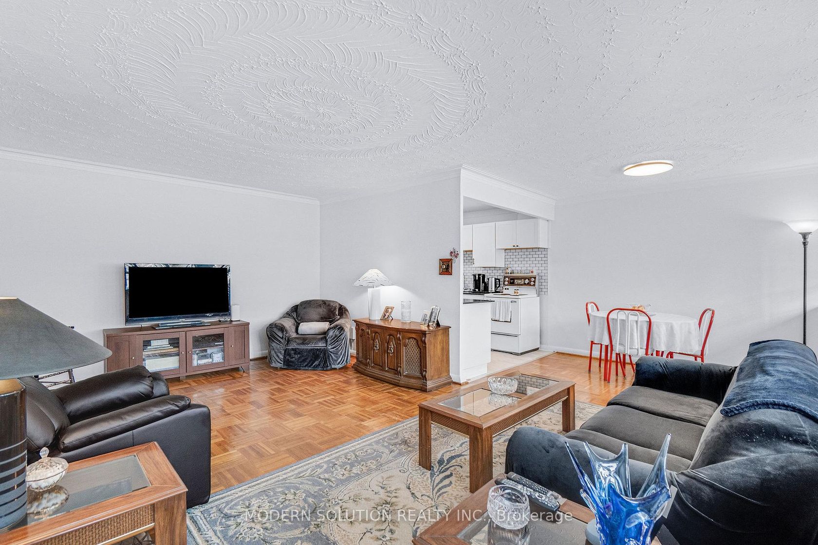 1 - 8 Kinsdale Boulevard, Queensway, Toronto 