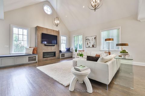 Photo 6 at 283 Jennings Crescent, BR Bronte, Oakville