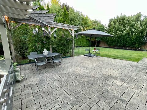 Photo 32 at 283 Jennings Crescent, BR Bronte, Oakville