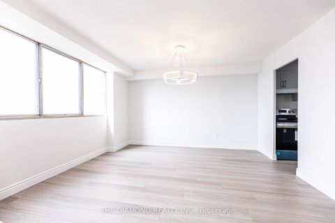 Photo 13 at 3206 - 3 Massey Square, Crescent Town, Toronto