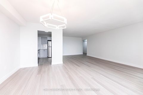 Photo 14 at 3206 - 3 Massey Square, Crescent Town, Toronto