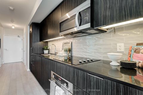 Photo 9 at 505 - 5 Hanna Avenue, Niagara, Toronto