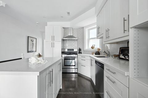 Photo 12 at 31 Major Street, University, Toronto