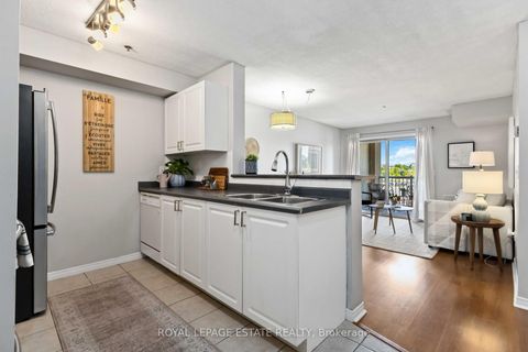 Photo 2 at 325 - 684 Warden Avenue, Birchmount, Toronto