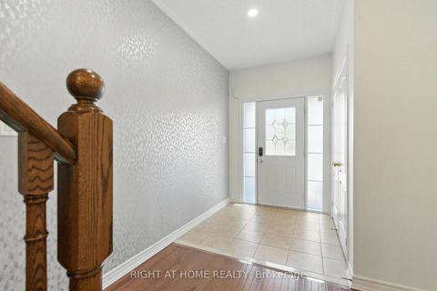 Photo 3 at 215 Canada Drive, Vellore Village, Vaughan