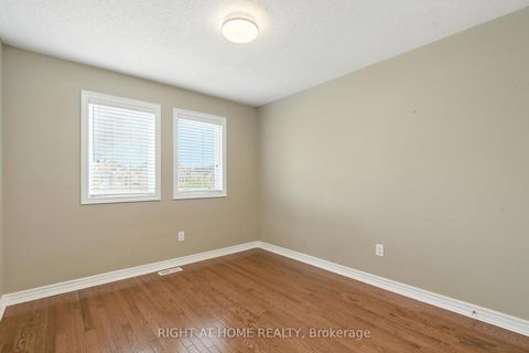 Photo 22 at 215 Canada Drive, Vellore Village, Vaughan