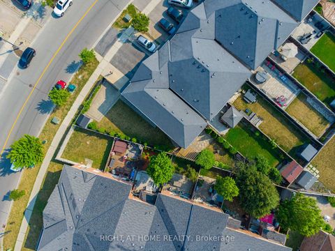 Photo 36 at 215 Canada Drive, Vellore Village, Vaughan