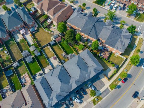 Photo 38 at 215 Canada Drive, Vellore Village, Vaughan