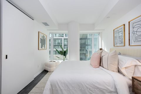 Photo 24 at 844 - 5 Soudan Avenue, Mount Pleasant West, Toronto