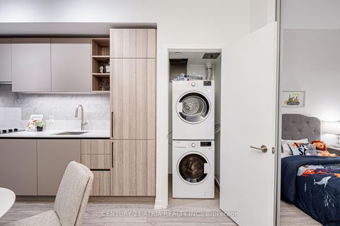 Photo 9 at 308 - 55 Mercer Street, Waterfront Communities C1, Toronto