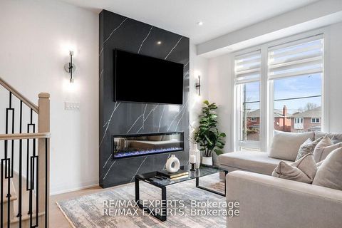 Photo 8 at 13 Shatner Turnabout Crescent, East Woodbridge, Vaughan