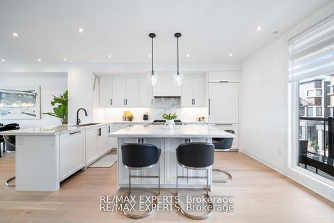 Photo 11 at 13 Shatner Turnabout Crescent, East Woodbridge, Vaughan