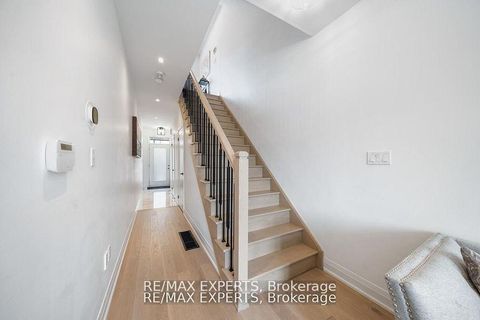 Photo 20 at 13 Shatner Turnabout Crescent, East Woodbridge, Vaughan