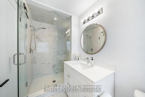 Photo 24 at 13 Shatner Turnabout Crescent, East Woodbridge, Vaughan