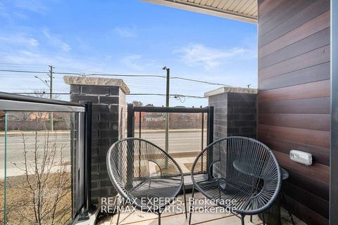 Photo 31 at 13 Shatner Turnabout Crescent, East Woodbridge, Vaughan