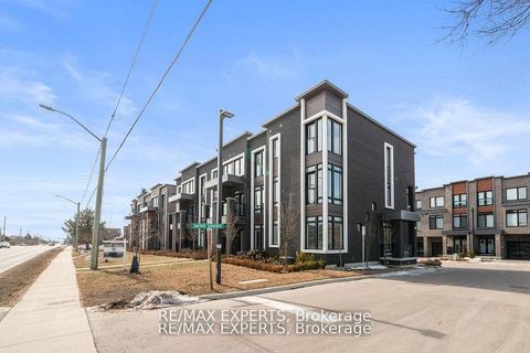 Photo 33 at 13 Shatner Turnabout Crescent, East Woodbridge, Vaughan