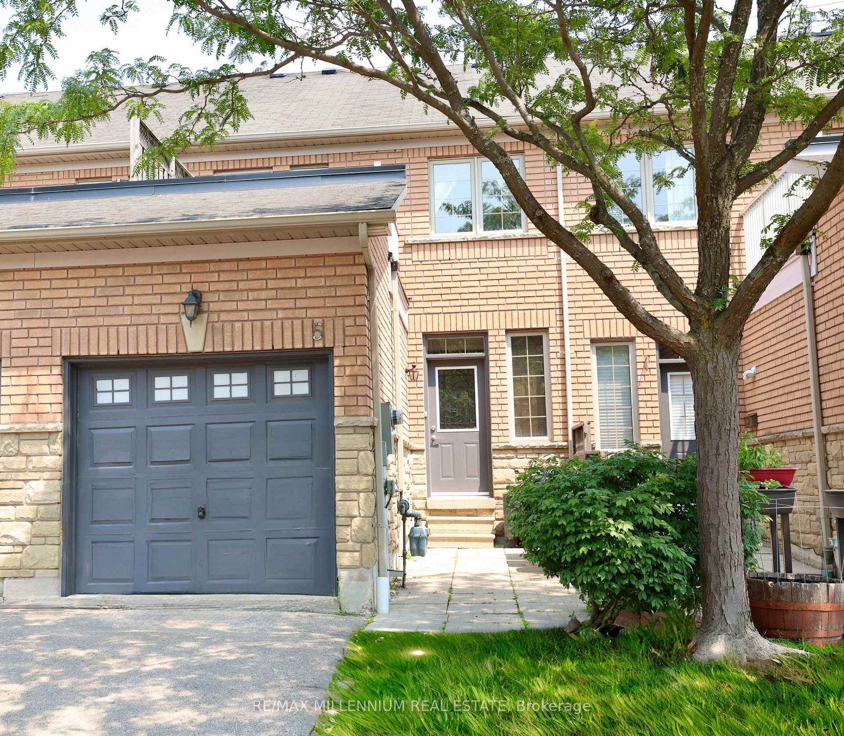 5 - 1015 Galesway Boulevard, East Credit, Mississauga 